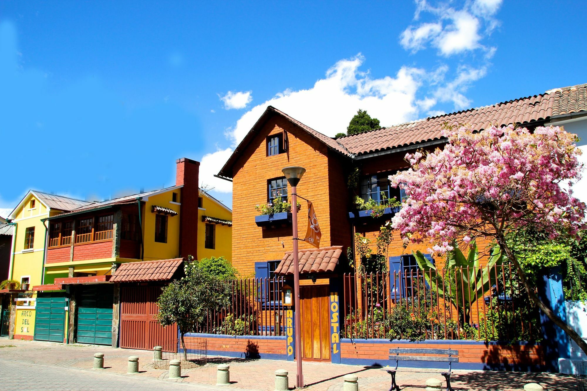 Casa Del Arupo Hostel Quito Exterior foto